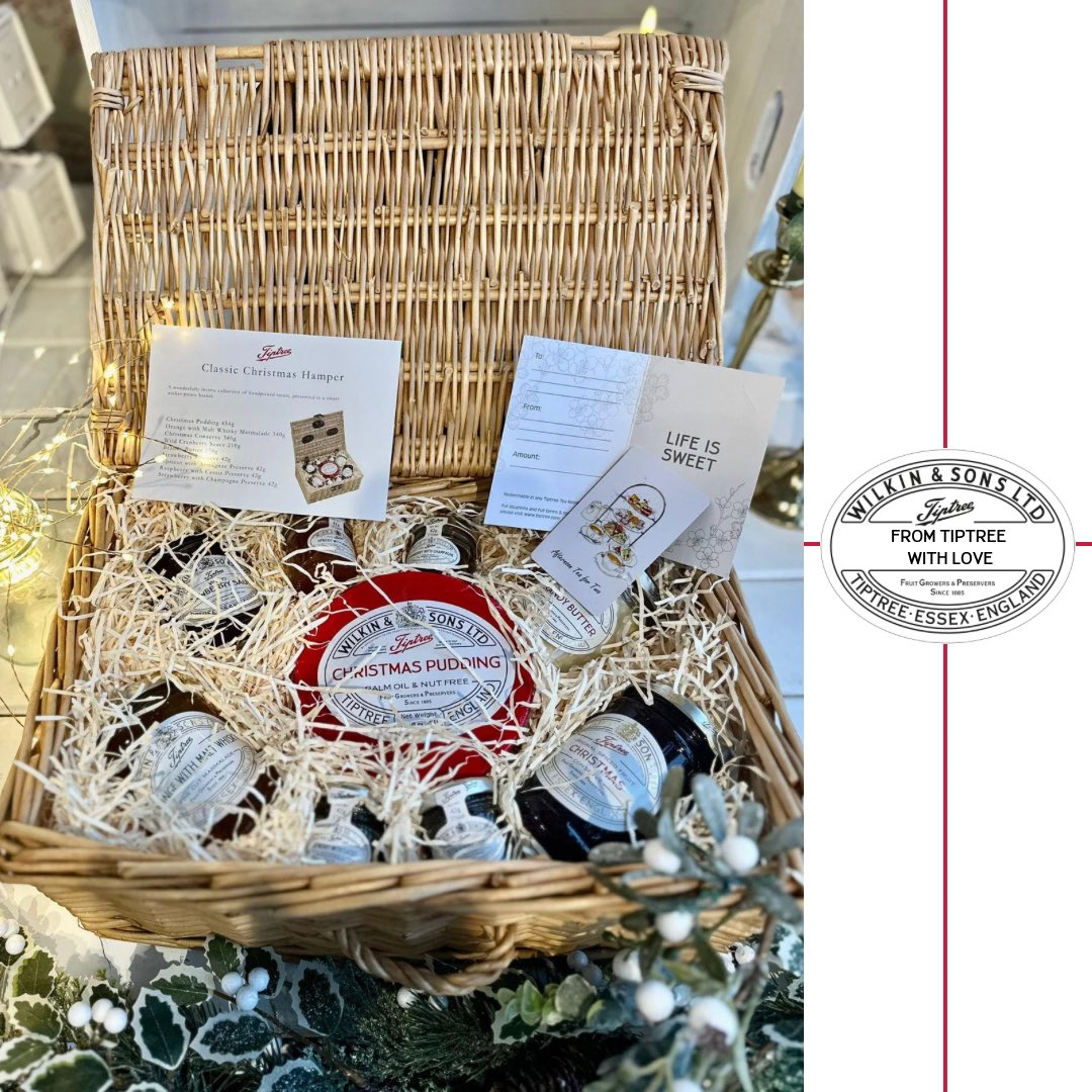 We are spreading the love this Christmas with your chance to WIN a Tiptree Christmas Hamper & a Tiptree Tea Rooms Afternoon Tea for Two Voucher! For a chance to WIN, LIKE & RETWEET this post and FOLLOW us and @tiptreetearooms. Winner will be picked on 12/12/2022. UK address only