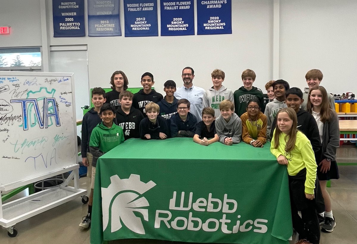 TVAnews's tweet photo. Our Chief Operating Officer, Don Moul, recently visited Middle Schoolers at @Webbschoolknox in Knoxville. The robotics team presented their projects to Don for an upcoming competition centered around tomorrow's electric grid, drone technology, and nuclear power!
#STEM https://t.co/pMYvmFyYcH