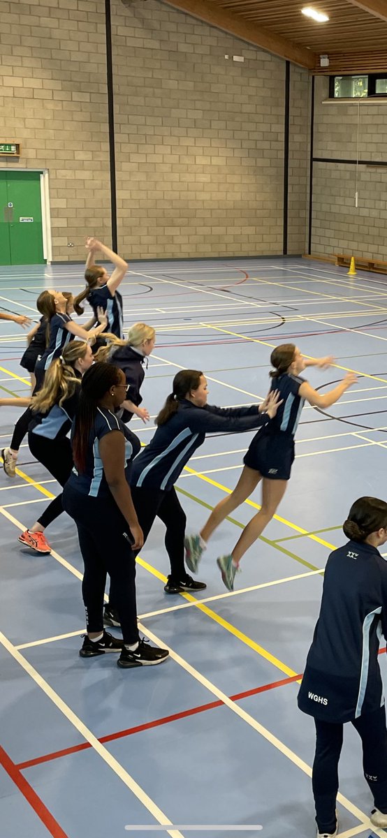 wghs_pe's tweet photo. Our U15 performance netball squad encouraging the multi sports Edge group by showing them acceleration techniques for all invasion games. #teamwork #teachtothetop @WGHSYorkshire https://t.co/yZKLpIySrf