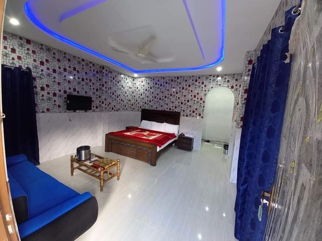SwiftExpedition's tweet photo. 𝐇𝐨𝐭𝐞𝐥 𝐢𝐧 𝙈𝙖𝙡𝙖𝙢 𝙅𝙖𝙗𝙗𝙖, 
Hotels in 𝙈𝙖𝙡𝙖𝙢 𝙅𝙖𝙗𝙗𝙖 are available for rent at affordable rates for couples, families and groups with decent enviorment and restaurant.
For hotel booking in Malam Jabba, feel free to contatct us
03419188565
+92 343 8320897 https://t.co/3Xx1ow6G3i