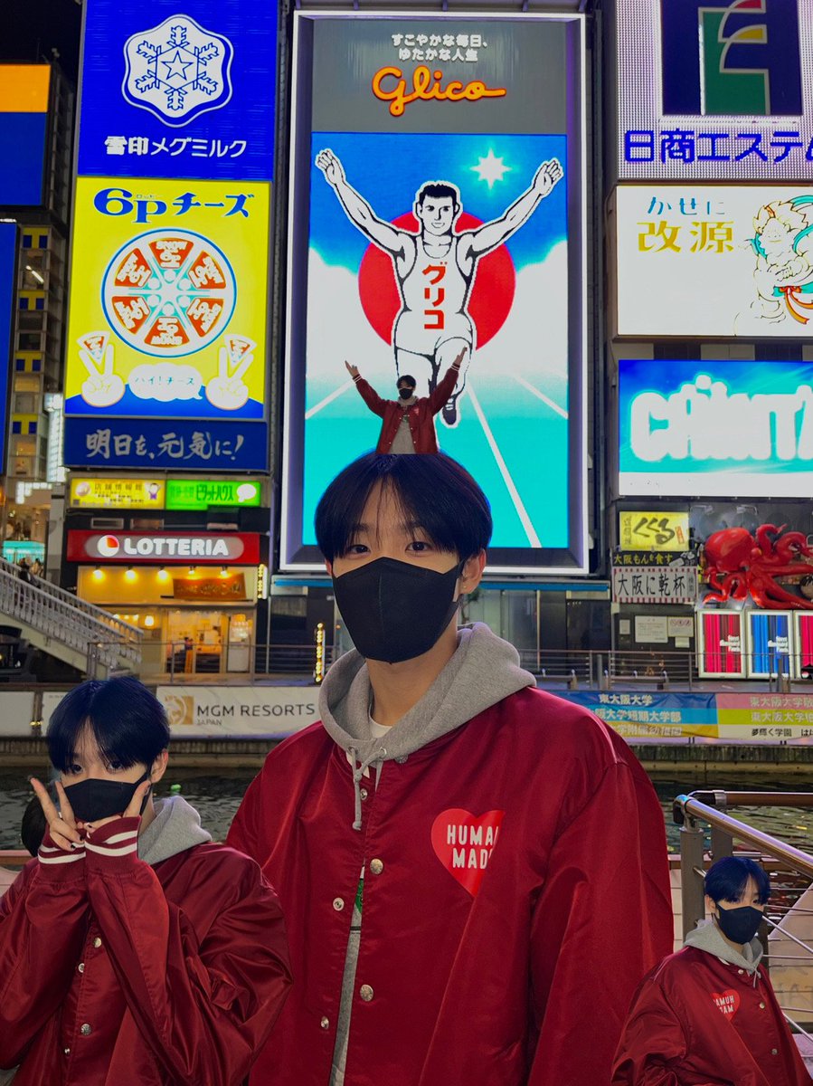 Fi5nLEEUYAE8S7Q?format=jpg&name=medium