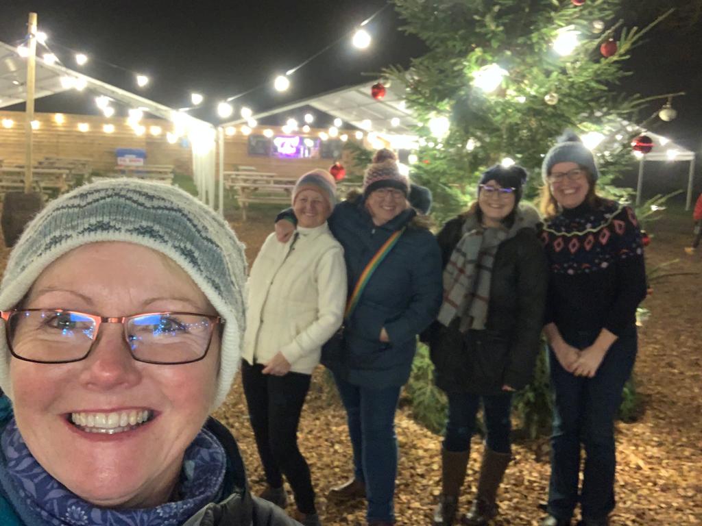 What a lovely evening we had 'Going For It' on the Christmassy Ice Rink