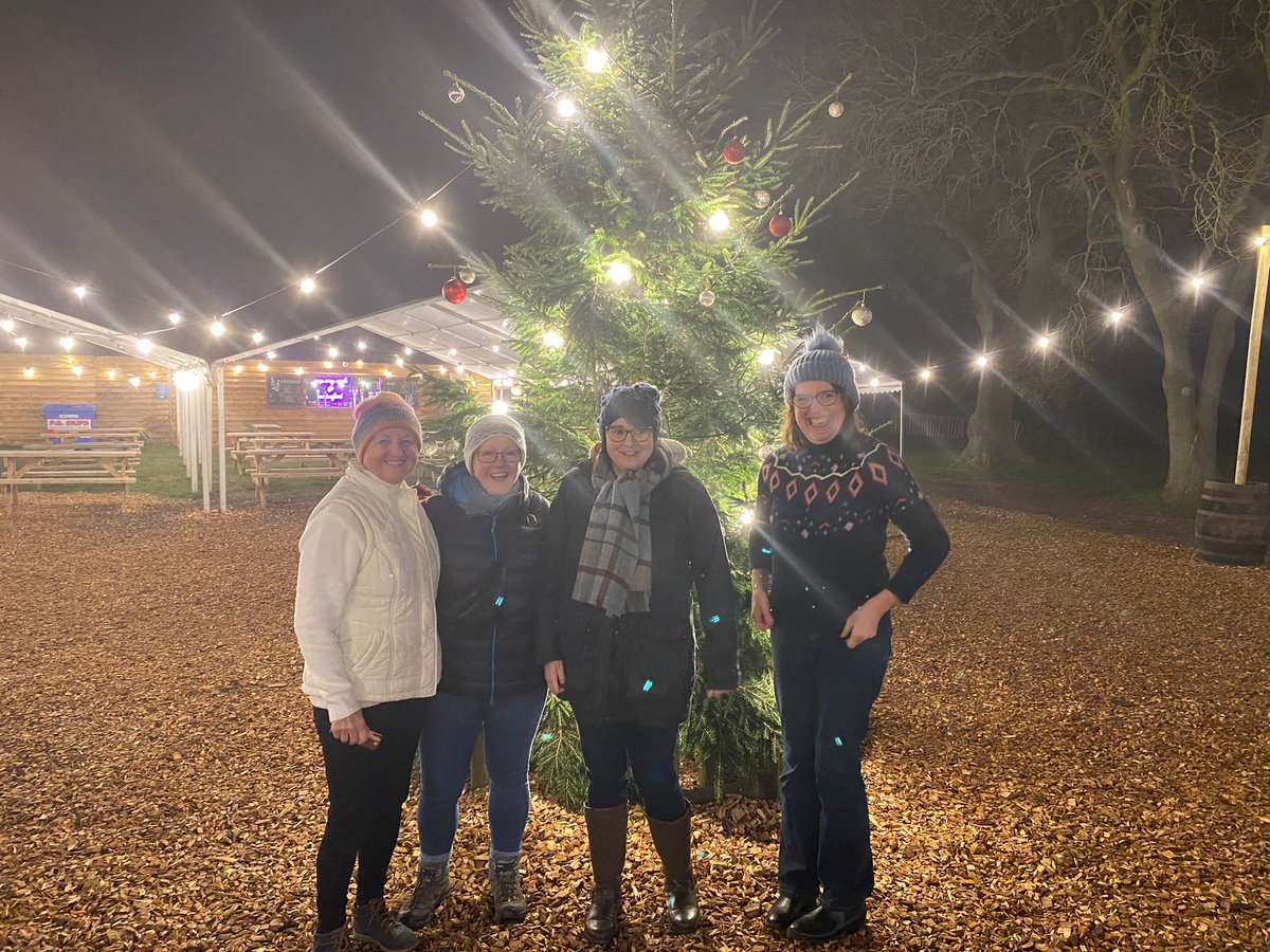 haslingtonwi's tweet photo. What a lovely evening we had 'Going For It' on the Christmassy Ice Rink https://t.co/Pt0kcHhmMb