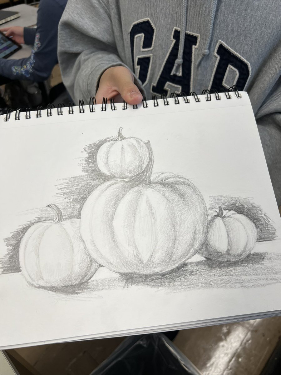 MrsAArtClass's tweet photo. 6th ✍🏽🌽 and 7th ✍🏽🎃 https://t.co/6vLStsBLbr