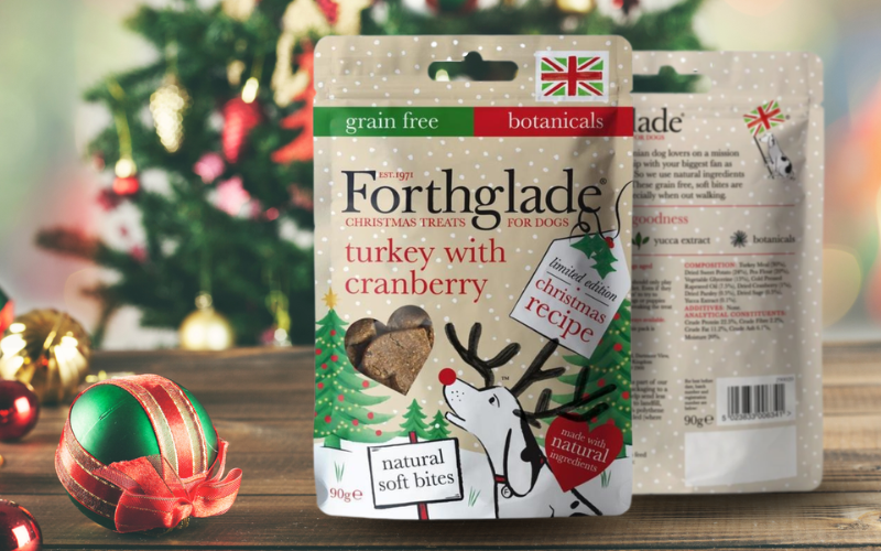 LawPrintPack's tweet image. 🎅🎄 When Forthglade decided to move their dog treats to a new partner, they knew we would deliver their packer with fantastic pouches.
Read more about these festive treats on our website 👇
✔ lawprintpack.co.uk/forthglade-chr… 

#forthglade #christmas #pouches #packaging