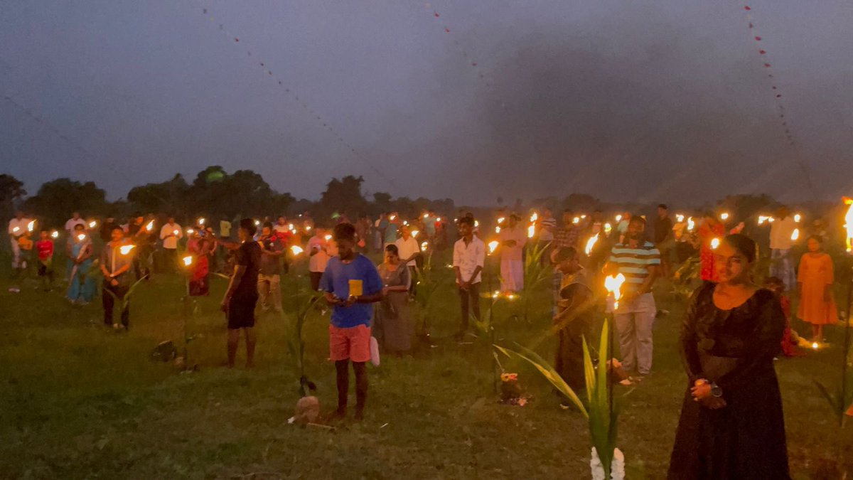 ggeerthani's tweet image. Maaveerar Naal in the motherland really screamed “Resistance” this year and I’m still not over it. 

📸: @TamilGuardian