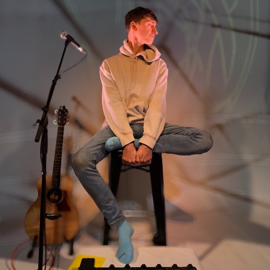 DancedDevil's tweet photo. Our new production shots capture some of the beautiful animations created live at each performance by the wonderful Simon Cole as they're projected onto the set. Don't miss #DevilDanced @attheexchange on Fri 2 Dec, 8pm or @QueensHall on Sat, 7.30pm.
🎟️https://t.co/K4nTJN5FeS https://t.co/rGGiiumikq