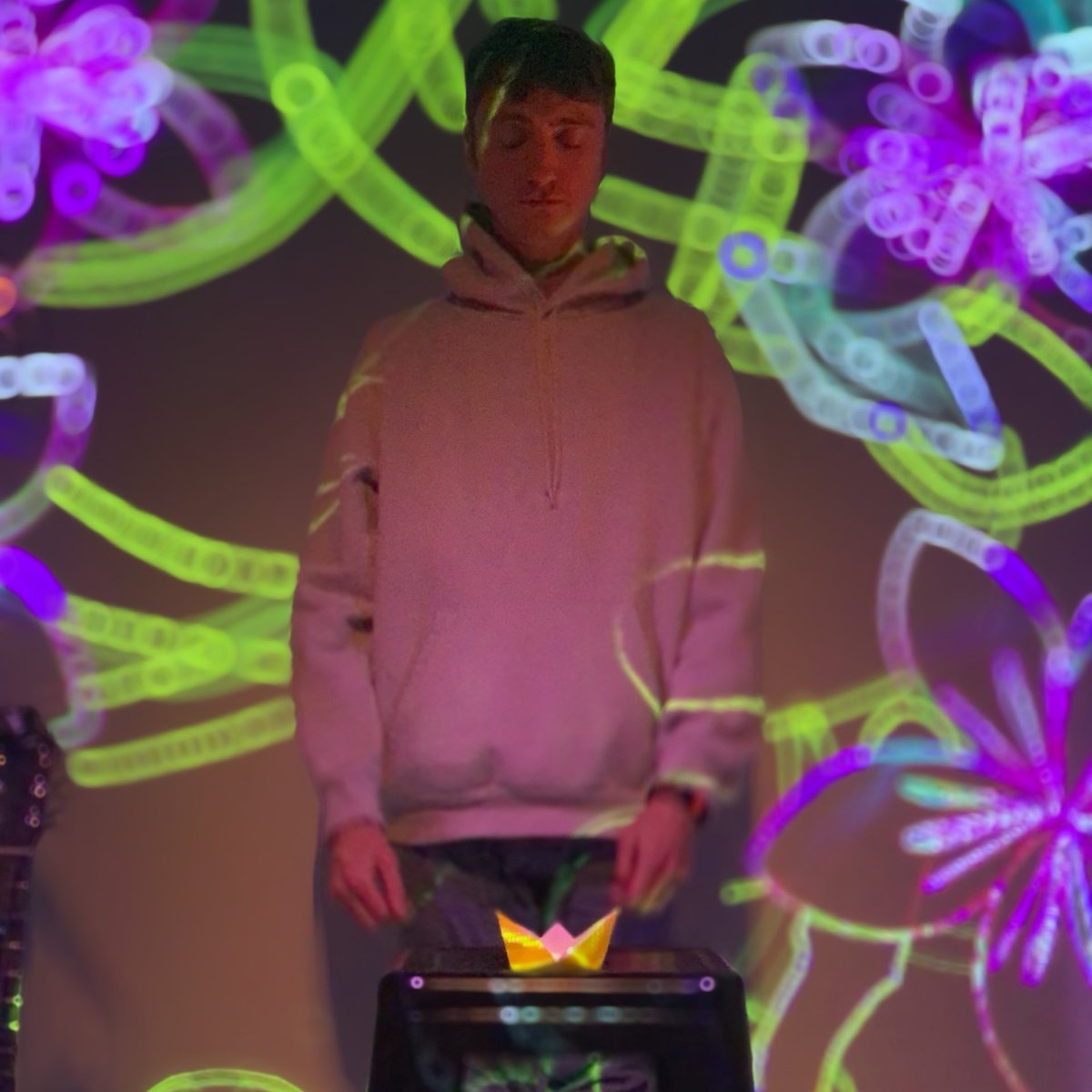 DancedDevil's tweet photo. Our new production shots capture some of the beautiful animations created live at each performance by the wonderful Simon Cole as they're projected onto the set. Don't miss #DevilDanced @attheexchange on Fri 2 Dec, 8pm or @QueensHall on Sat, 7.30pm.
🎟️https://t.co/K4nTJN5FeS https://t.co/rGGiiumikq