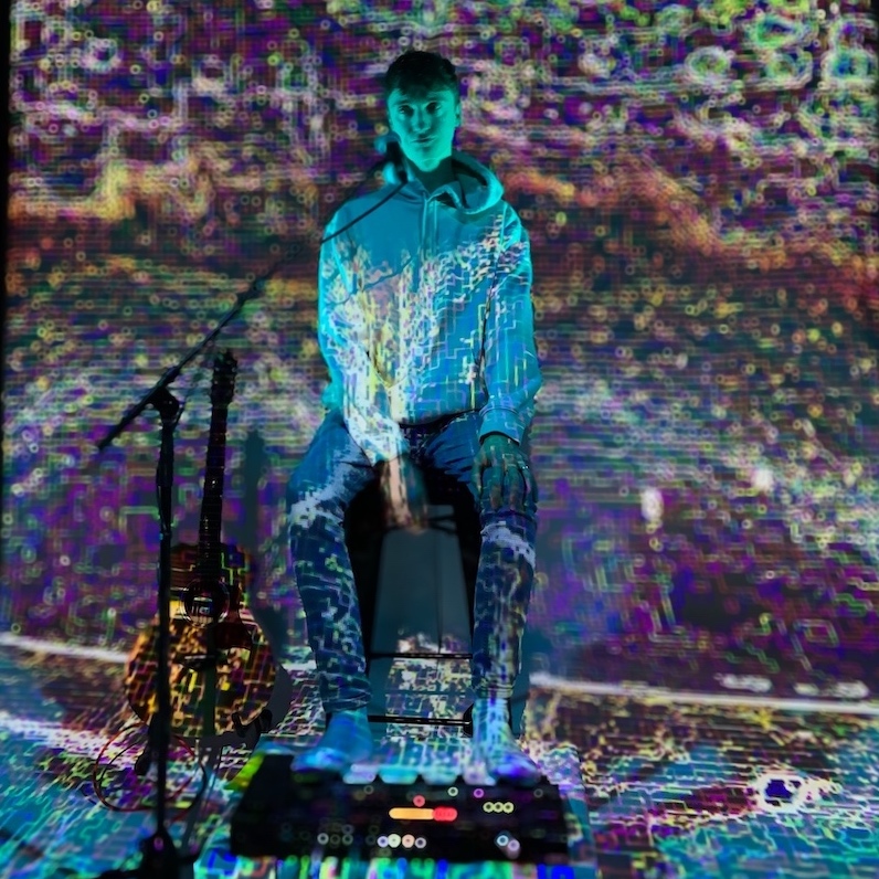 DancedDevil's tweet photo. Our new production shots capture some of the beautiful animations created live at each performance by the wonderful Simon Cole as they're projected onto the set. Don't miss #DevilDanced @attheexchange on Fri 2 Dec, 8pm or @QueensHall on Sat, 7.30pm.
🎟️https://t.co/K4nTJN5FeS https://t.co/rGGiiumikq