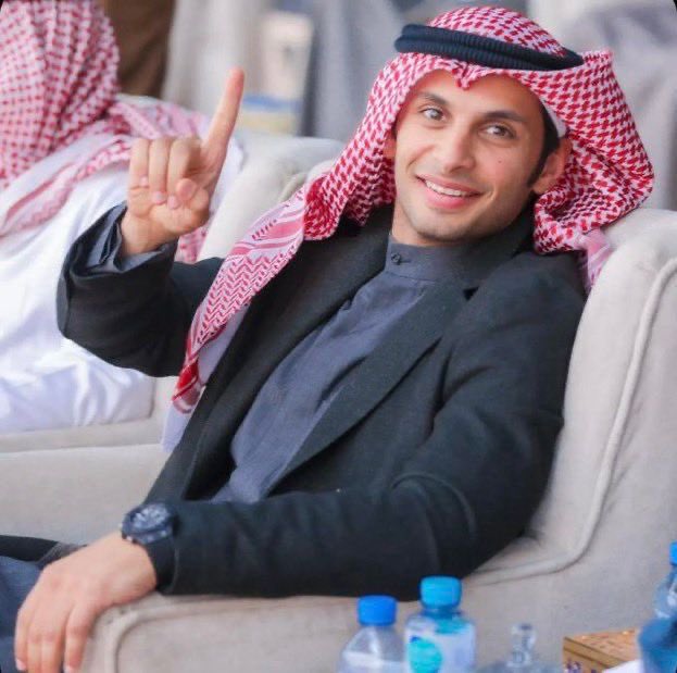 قورجس tweet media