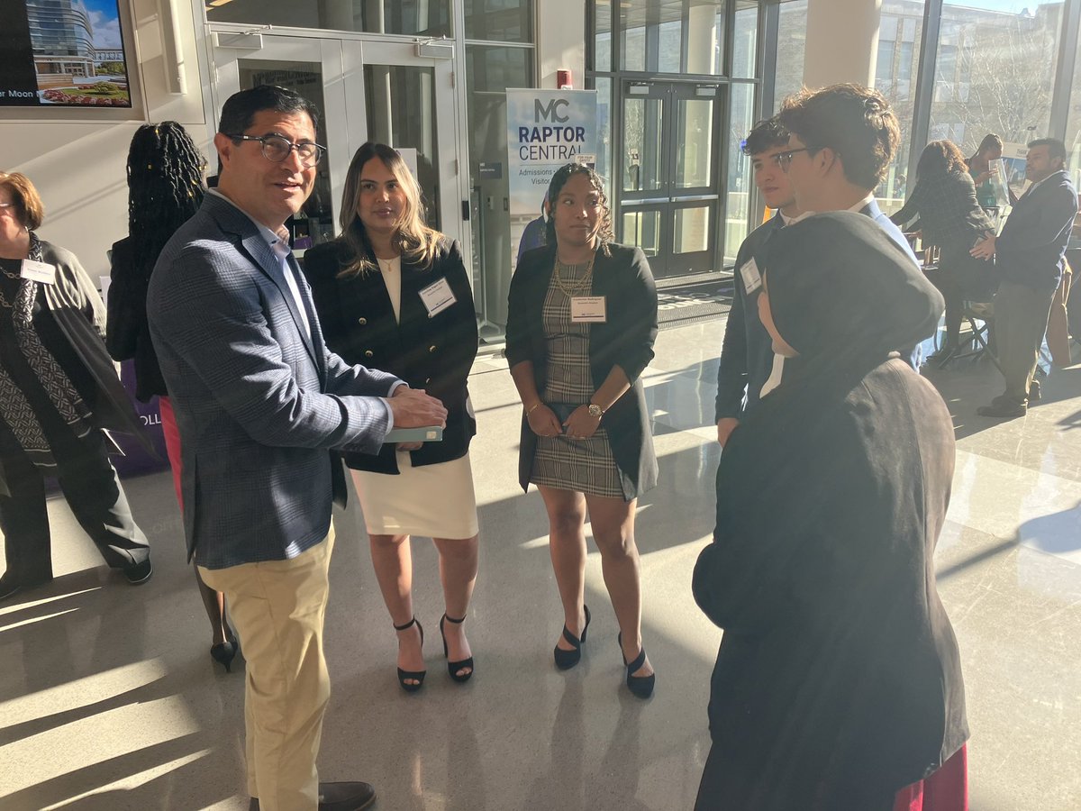 mc_bradypatton's tweet photo. Montgomery County Council President @albornoz_gabe speaking with MC students. https://t.co/6Vhk8sS57V