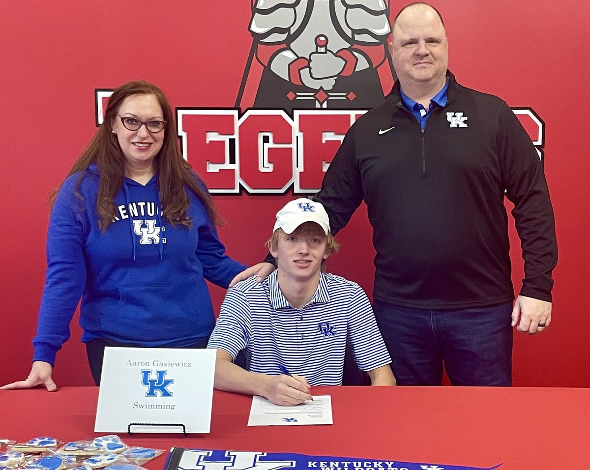 LegendsSwimming's tweet photo. Signing Day! 🎉 

Congrats Aaron! We know you’ll do great with @UKSwimDive!! 

Boys get rolling tomorrow against Starpoint AT HOME! Come out and help us start the season off right! 5pm Start! @LHS_Athletics1 @GasiewiczAaron https://t.co/mU825CaL6e