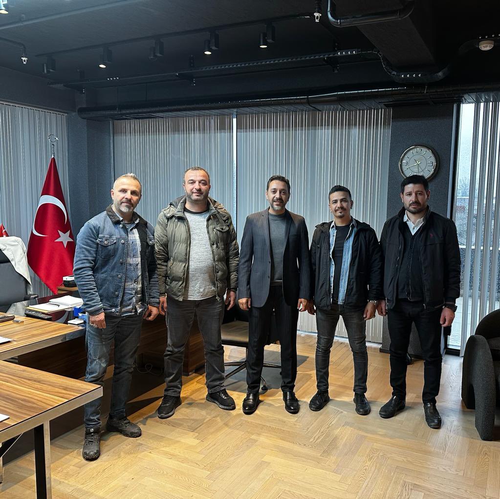 burtimder's tweet photo. BURTİMDER YK Başkanı Murat Çakmaker, TEDSİAD YK Başkanı Naci Sılacı, Yönetim Kurulu Üyeleri Mutlu Yolcu, Fatih Aksu ve Selim Kaya’yı konuk etti. Sektörün beklentileri ve ortak yapılabilecek projeler hakkında görüşülen nazik ziyaretleri için teşekkür ediyoruz. https://t.co/3nv5i6INBS