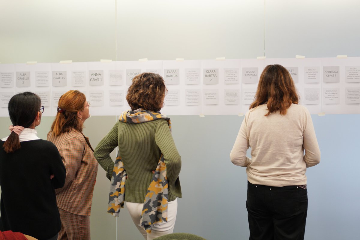xianetwork's tweet photo. Ahir vam reunir la quàdruple hèlix en un #taller d'#innovació oberta sobre #malbaratament dins del nostre projecte #XIAReptes. Una jornada de treball col·laboratiu amb l'ecosistema agroalimentari català per trobar solucions als reptes complexos del sector. 

#FEDERrecerca https://t.co/jVwWNb2MwD