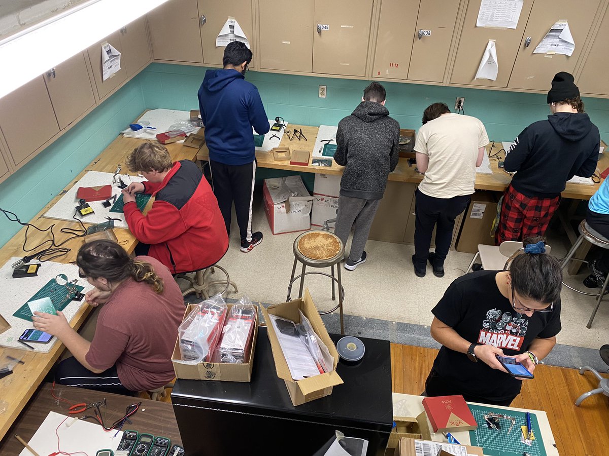 Mrs. Cundari tweet media