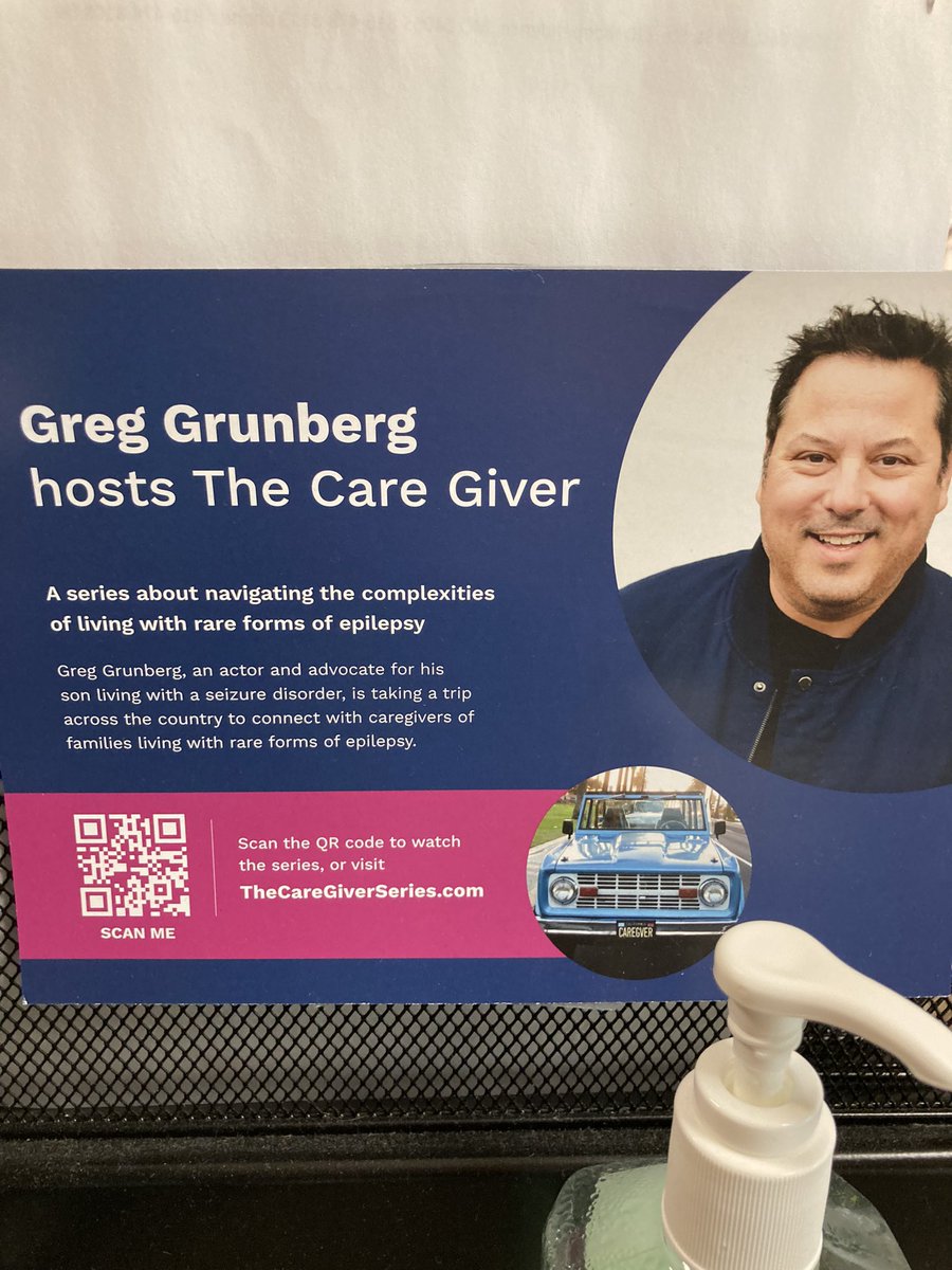 Beppy's tweet photo. @greggrunberg sighting at my epilepsy center! I went l “omg Greg!” and the doctor thought I had seen a Greg I knew in real life. https://t.co/C7sOGLvxCM