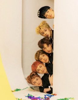 llhccchll's tweet image. 嗚嗚看到的第一眼就想到最後的初戀了
順序還一模一樣欸 真的好有心💚💚💚

#MyFirstandLast #Candy