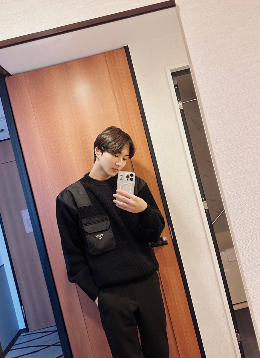 enhypenweverse's tweet photo. [ #정원’s Post ] 221202

#JUNGWON: Goodnight❤️

@ENHYPEN_members @ENHYPEN #ENHYPEN #엔하이픈 https://t.co/7AlkKctLsQ