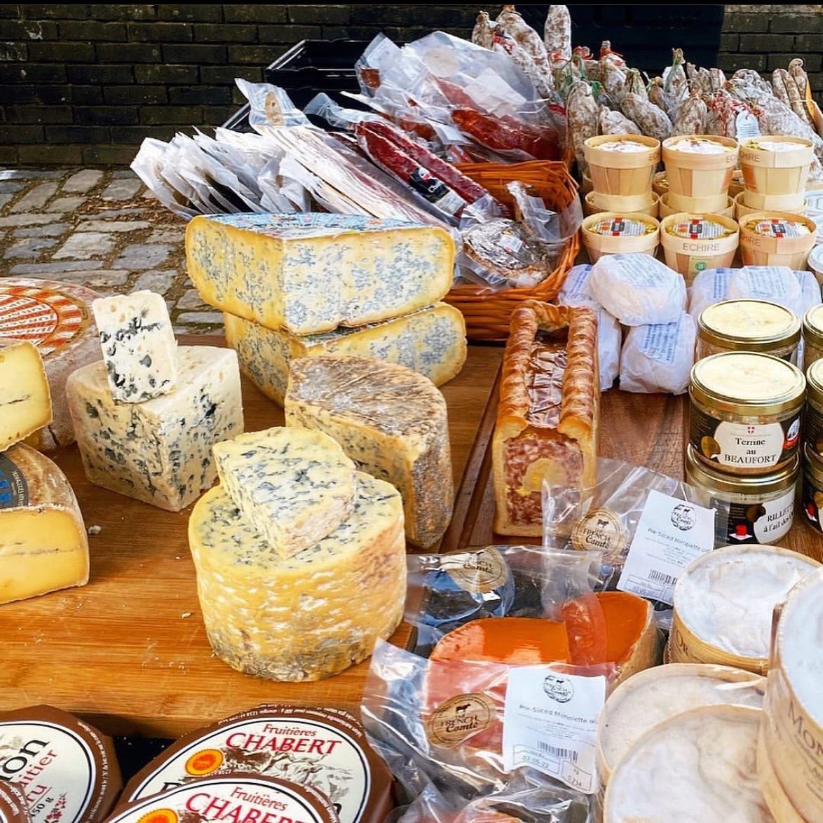 FFMSW6's tweet photo. Our friends from across the pond @thefrenchcomte are always on hand at the market to sort you out with our weekly cheese fix.

Their stall is home to an incredible range of Compté, Emmental, Gruyere, Mont D’or, Morbier, Brie and plenty more https://t.co/k8dhm9MjlN