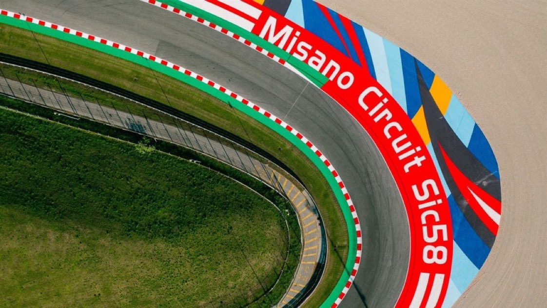sbonaccini's tweet photo. #SportValley. I #FIM Awards 2022 per la prima volta in #EmiliaRomagna: a #Rimini, nella #MotorValley e nella #RidersLand, i delegati di oltre 100 Federazioni motociclistiche nazionali e 40 campioni delle due ruote - compreso @PeccoBagnaia. La #notizia 👉 https://t.co/ou7waWZ0I6 https://t.co/V8Dt0omeYu