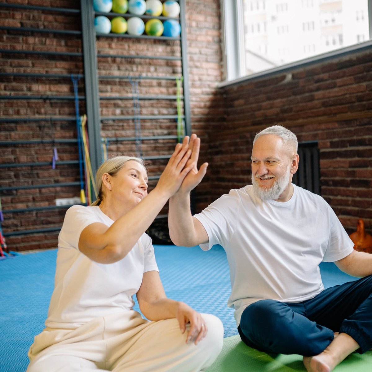 What is your favorite exercise to keep you healthy and active as you age?

A. Walking
B. Yoga
C. Cycling
D. Strength Training
E. Tai Chi

📌 Drop your answer in the comments!

#Health #Cryotherapy #Pain #Muscle #Athlete #Elderly #Ice #Cold #Therapy #Wellness