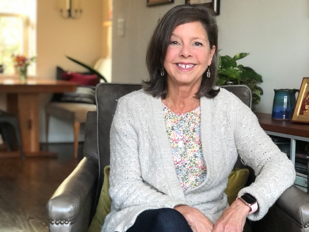 lmillerSV's tweet photo. Downsize your 'stuff', declutter your soul. Author Laraine Bennett looks to St. Thérèse of Lisieux for spiritual guidance on learning to live with less. #newbooks #advice https://t.co/ZgK8kt1tzi @acatholicherald @arlingtonchurch @CCDArlington https://t.co/HcqZJjD9gt