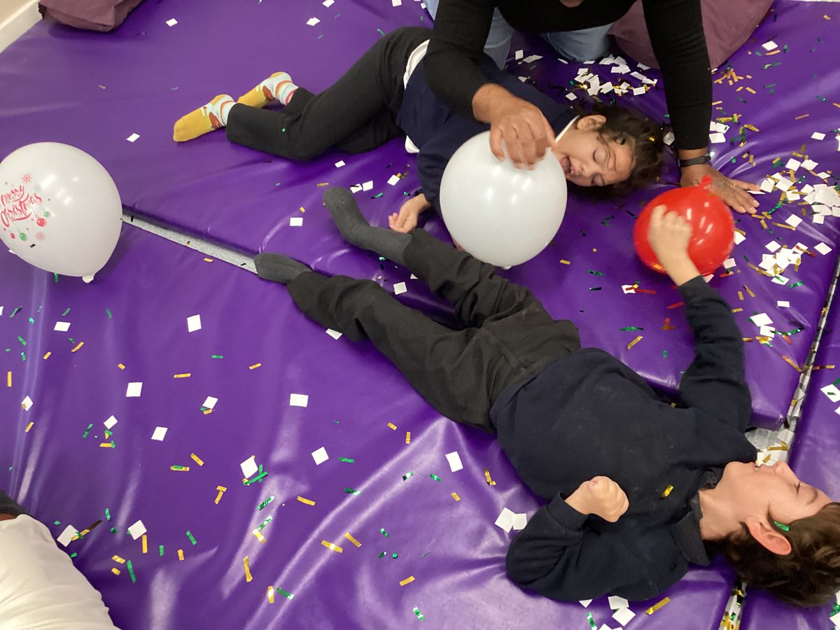 MOVEWatergate's tweet photo. This is what fun looks like at Christmas! #ChristmasMOVE @SchoolWatergate @MOVEprogramme https://t.co/Y4RURpV30k