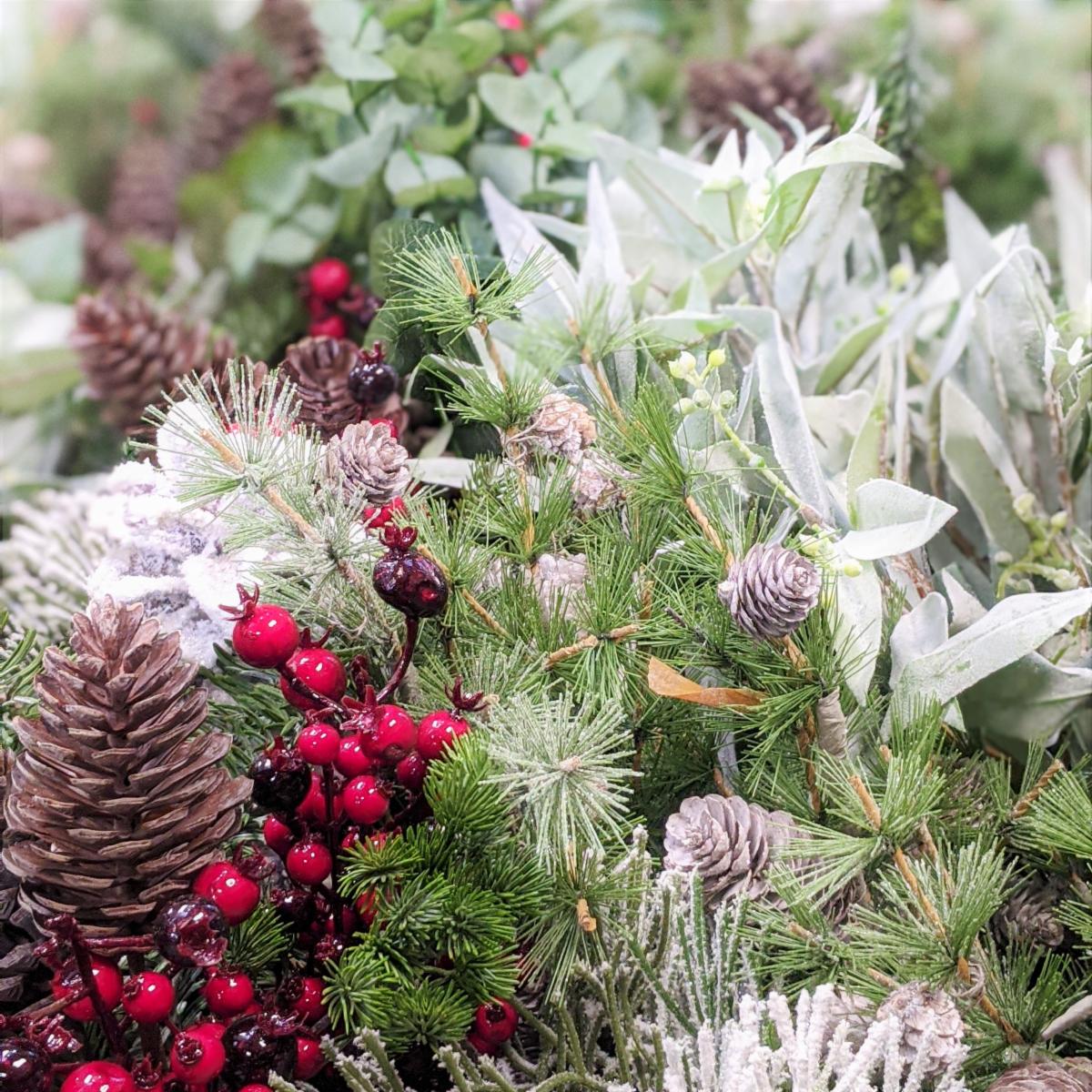 BiomeIdaho's tweet photo. Outdoor #livingwall in December? Yes! Biome's designer made this #frontstep a winter wonderland (that holds up to Idaho's frosty temps!)
.
.
.
#winterwonderland #outdoordesign #entrydesign #outdoorlivingwall #biomeidaho #natureindoors #biophilicdesign #winterdecor #weknowplants https://t.co/7TillGtdSx