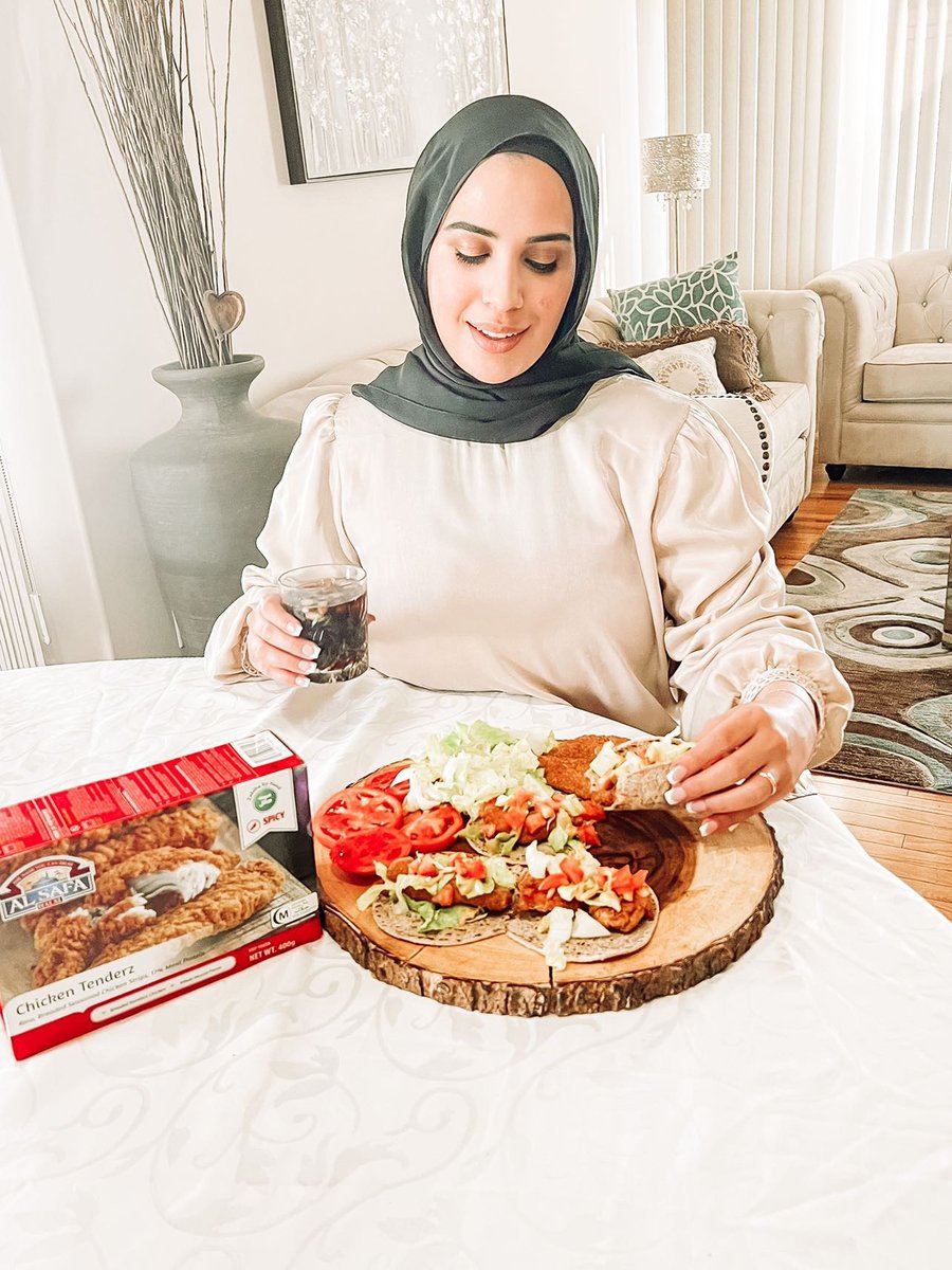 AlSafaFoods's tweet photo. Soft shell tacos with Alsafa's Chicken Tenderz! Boneless, breaded, spicy chicken breast and fresh coleslaw to match!! Have you tried our tenderz yet?

#alsafafoods #halal #halalfood #chickentenders #tenders #chickentender #tacos #softshelltacos #tacolover https://t.co/68a8JyNsnc