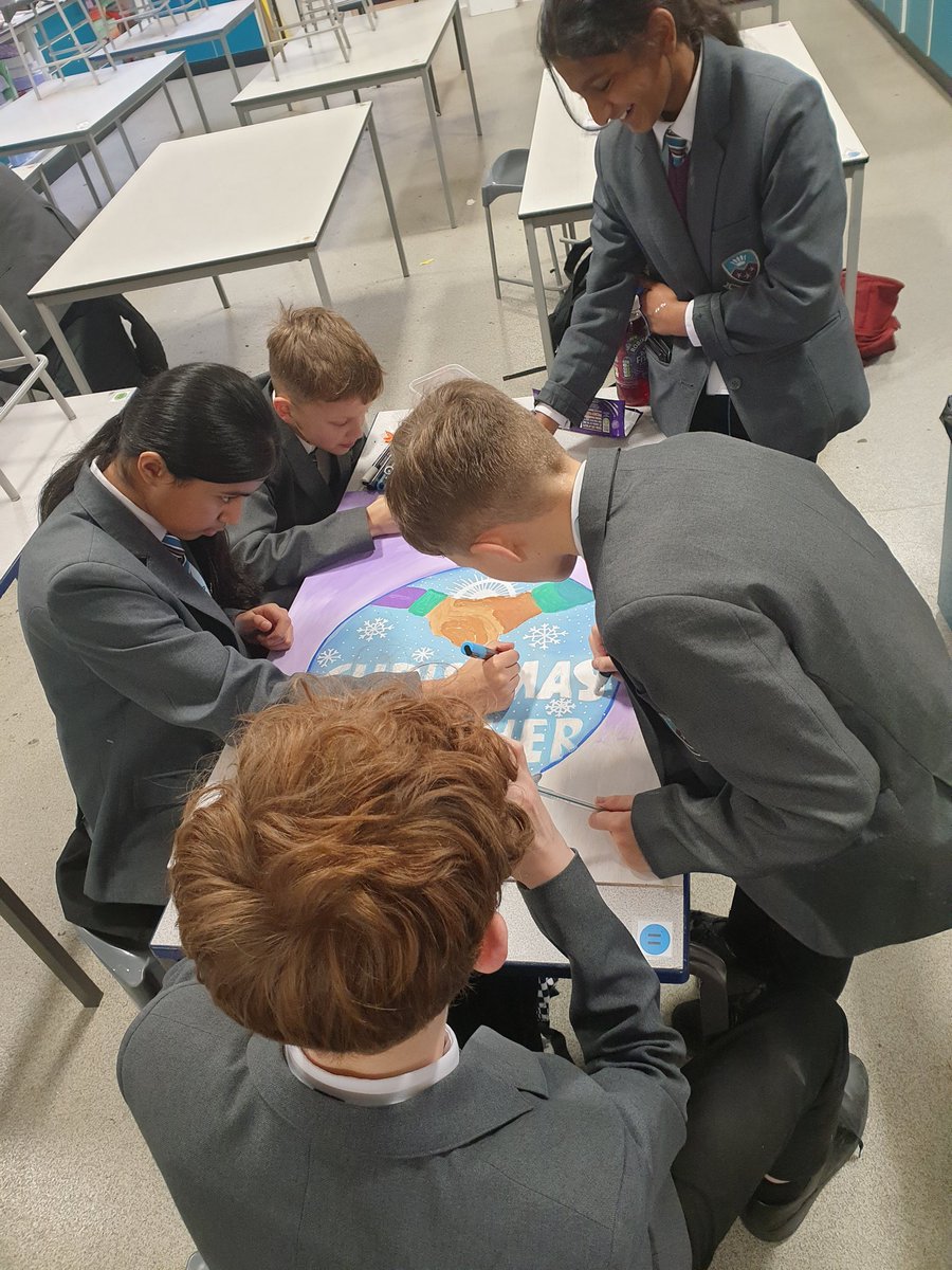 Our art ambassadors and volunteers have been so creative at dinner time making the community Christmas board <a href="/SharplesSchool/">Sharples School</a>