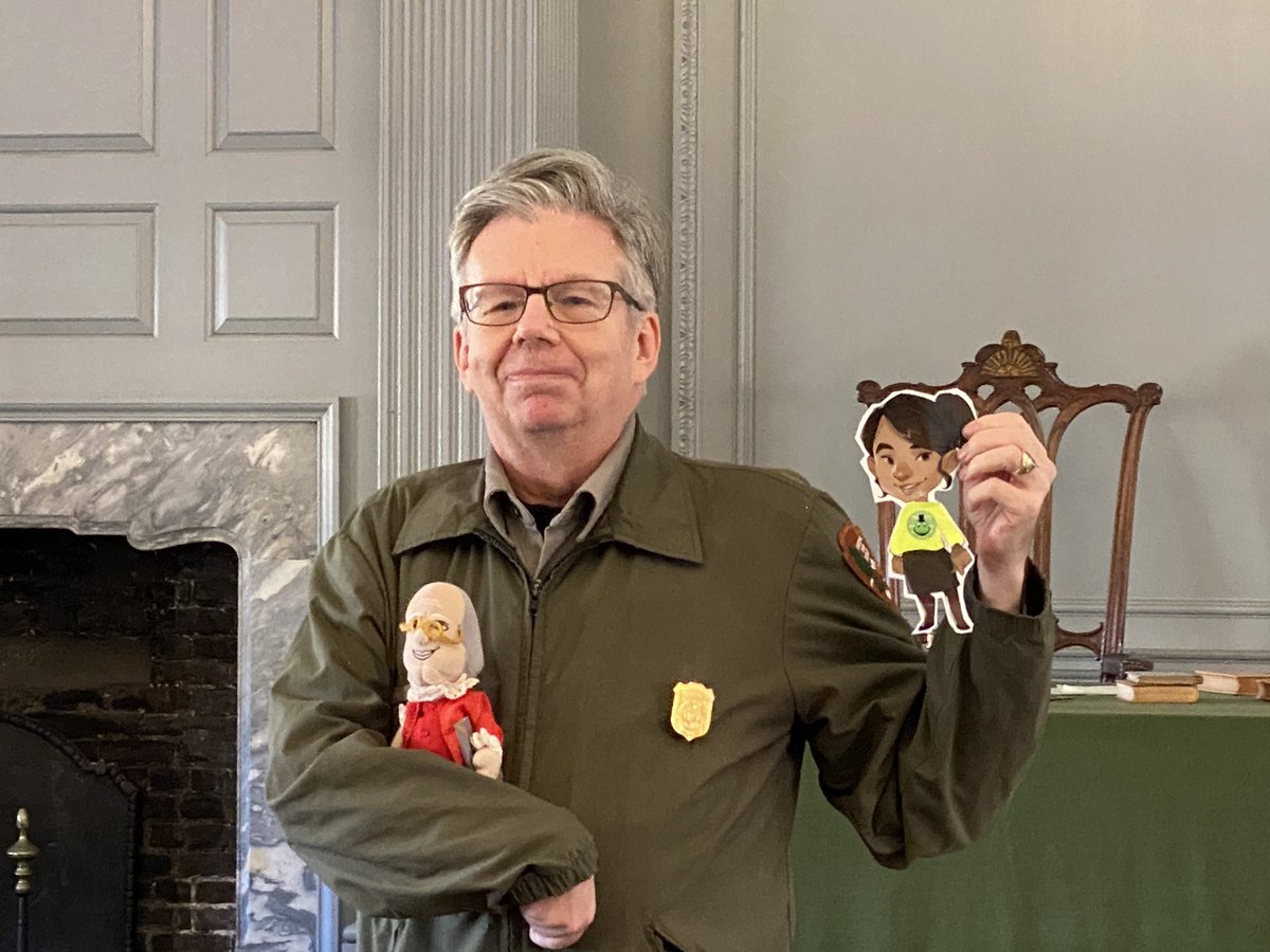 HistoryFrog's tweet photo. @socialstudiestx @shannonsalter70 @NCSSNetwork @icivics @INDEPENDENCENHP Our National Park Service Rangers are the best! #LilBen #FlatAna https://t.co/zBEThdtzxz
