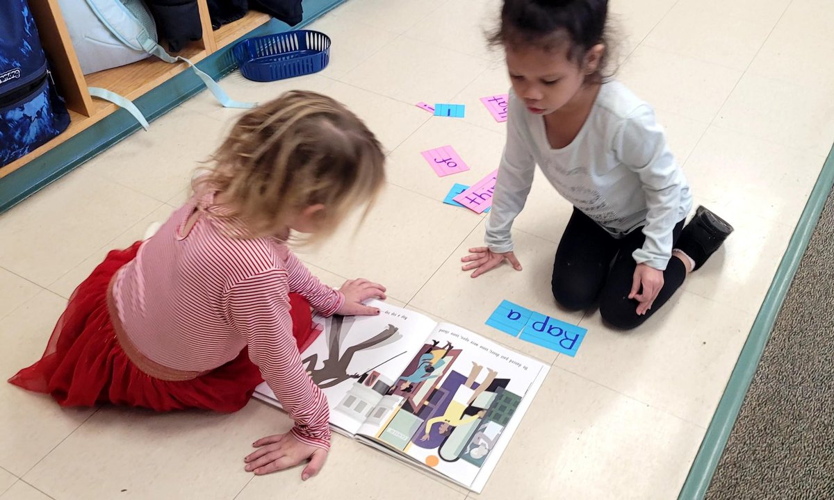 K students are practicing rhyming, sentence level fluency and punctuation while partner reading Rap a Tap Tap! ❤️<a href="/CoveKinderOwls/">MEGHAN ILY</a> <a href="/CoveSchoolOwls/">Cove Elementary School</a> @beverly_schools