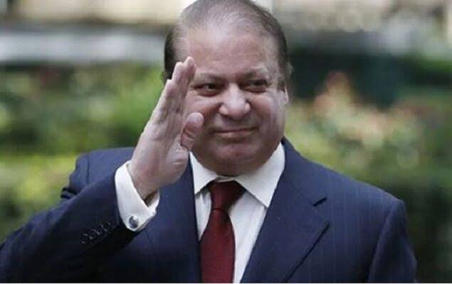 PMLNsy's tweet photo. They were conspiring to eliminate him from politics, little did they know the whole country would be depending on him one day~ "Wattu Izzu Man'tasha, Wattu Zillu Man'tasha" #awamdostnawazsharif #PMLNforpakistan https://t.co/TRFY0ZE4aw