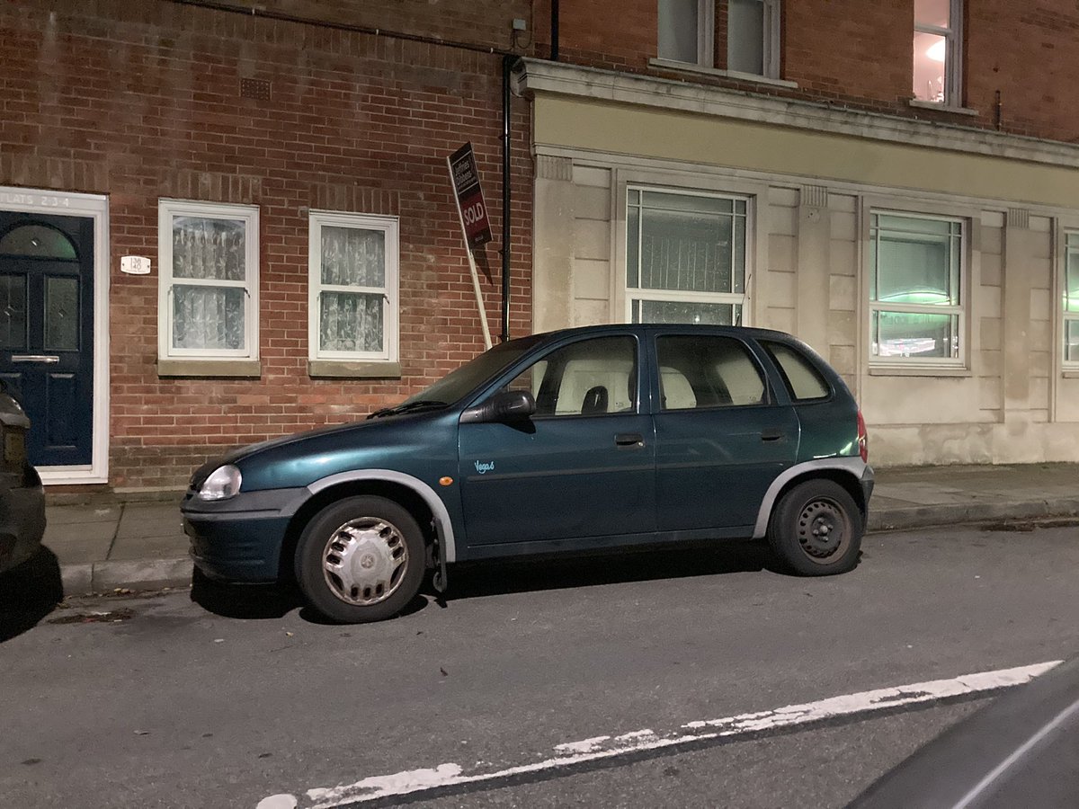 carphotography's tweet photo. Last December I nearly did this but didn't, and regretted it on the 2nd 🙄

This year, to save me from tears, here goes with 24 glorious days of #ChodventCalendar 

Nothing remarkable about a Corsa but seeing a pair of survivors in the space of 5 minutes is surely worth something https://t.co/9BqJojBSIB