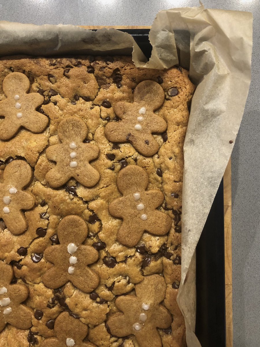 pretzelpilled's tweet photo. gingerbread brownie-cookie 🍪!! ~ https://t.co/33vC0P6zke