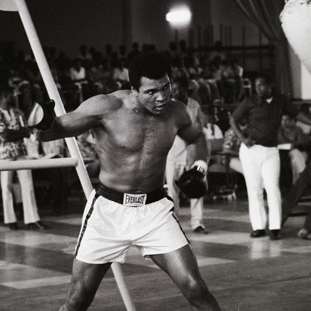 “In the history of the world from the beginning of time, there’s never been another fighter like me.” - #MuhammadAli

#GOAT #Champion #Fighter