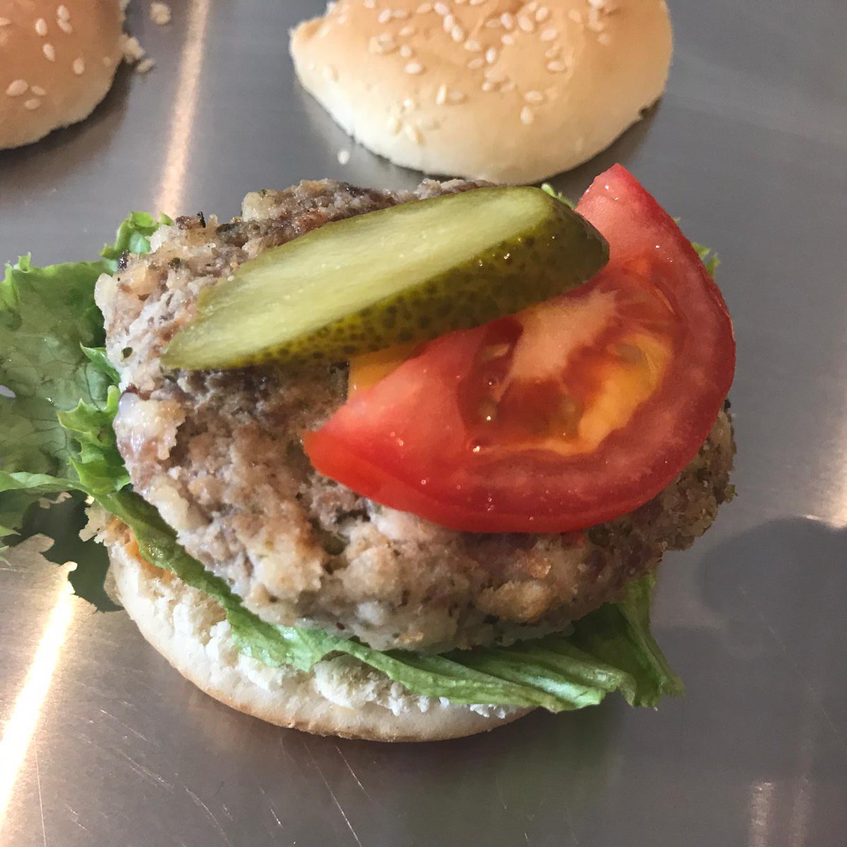Ziguri_'s tweet photo. Burgerbox #burger #burgerbox #ziguri #margarethenammoos #lecker https://t.co/2iSvk8uhJ5