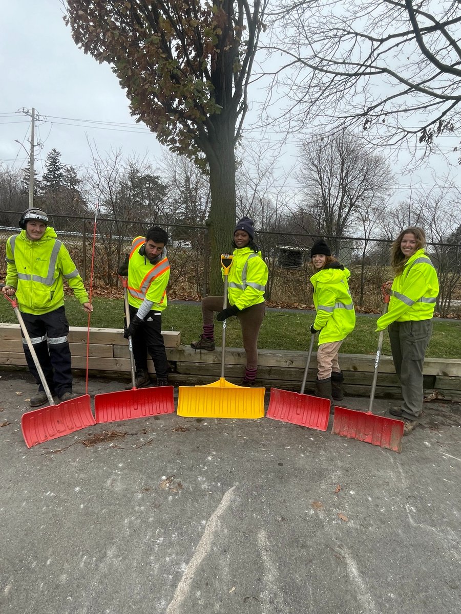 SuperbPropMain's tweet photo. Join the #Superb team!!  We are hiring for sidewalk snow crew. Email - info@superbinc.ca! https://t.co/ppZTumqeug