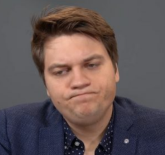 PandarEUW's tweet photo. @noway4u_sir Wenn du einkaufen gehst und siehst, dass der Flammkuchen schon wieder 50ct teurer ist https://t.co/tjclGJpzW5