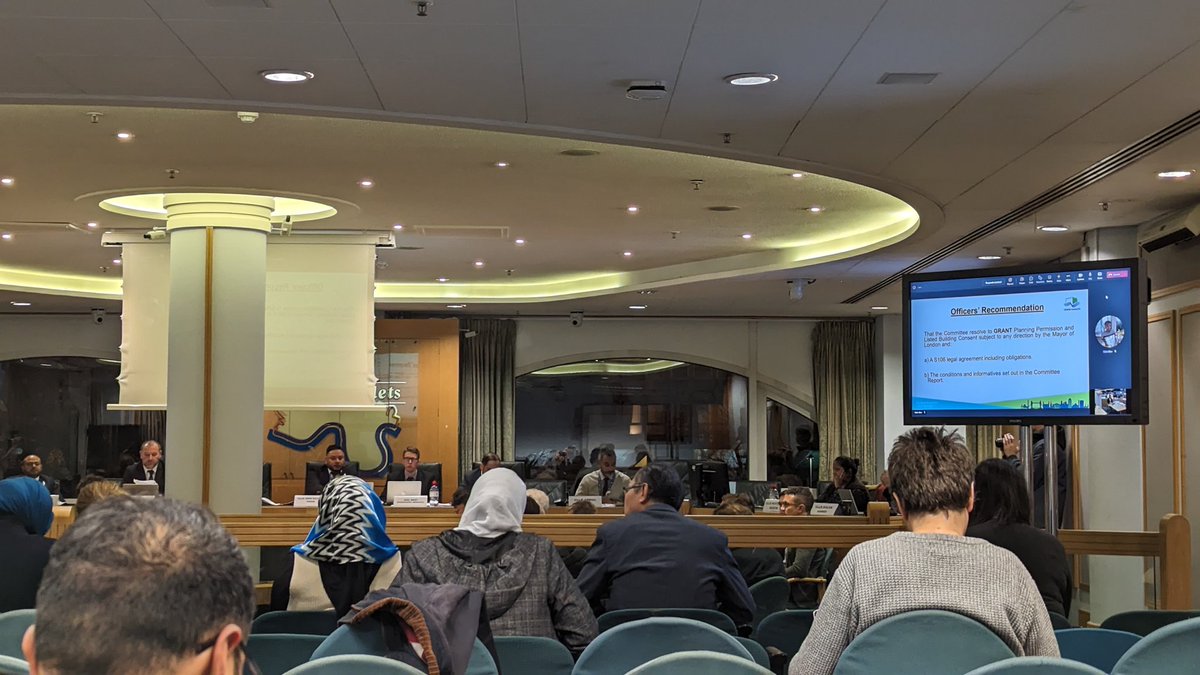 Inside the #TowerHanlets planning committee meeting as the plan for the new Chinese Embassy is discussed.
Significant lack of clarity around how peaceful protests will be allowed and safely managed.