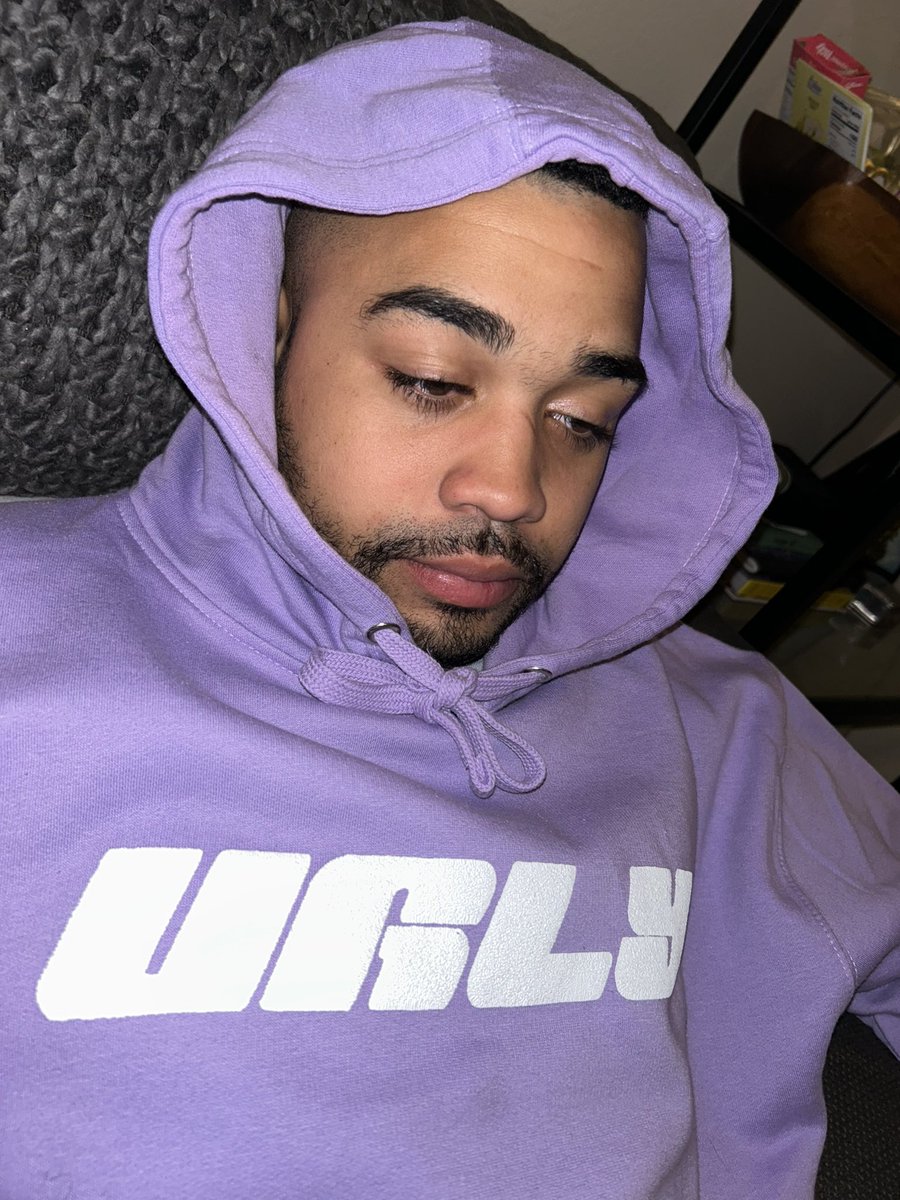 ugly chris tweet media