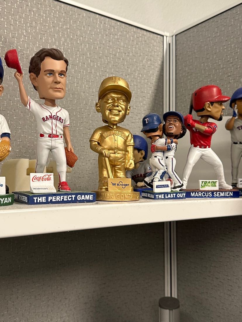 Does anyone know if this all gold bobble head was of some importance? I’ve heard it’s rare but idk🤷🏻‍♂️ <a href="/Rangers/">Texas Rangers</a> <a href="/TXRangersPR/">Texas Rangers PR</a>