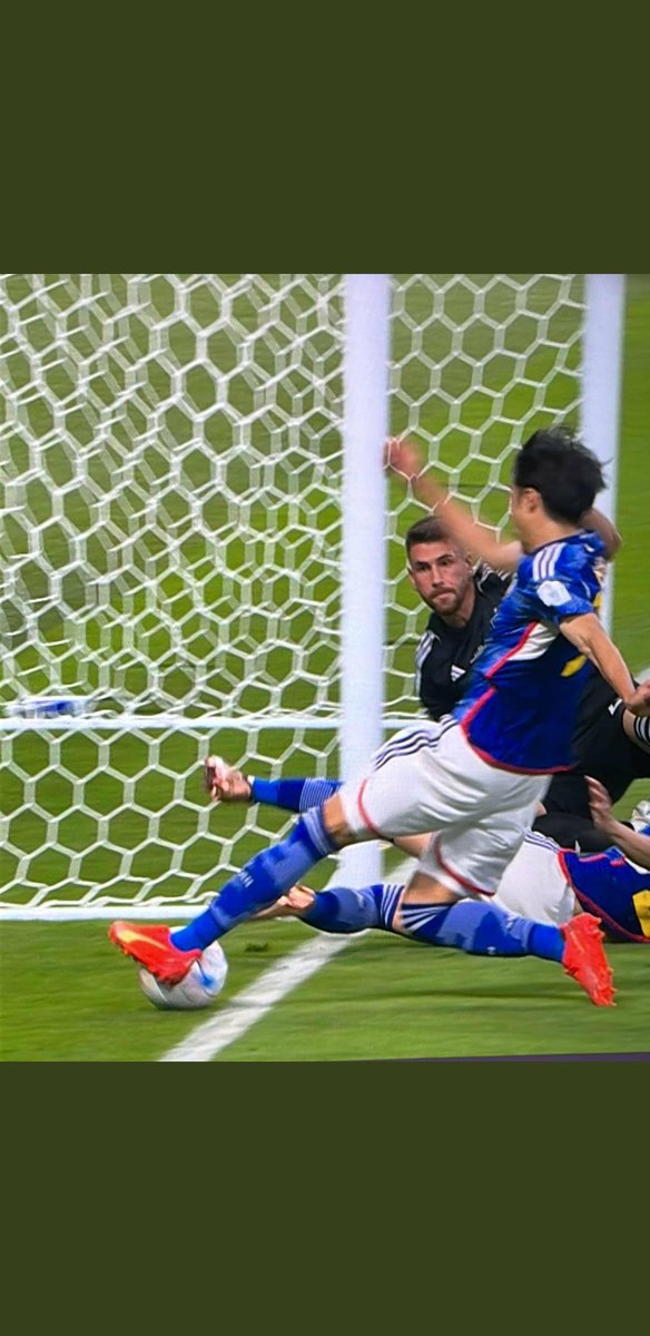 trebor_cooper's tweet photo. Komm lass...
Trotz Videobeweis wird dieses Tor für Japan einfach gegeben.
#JAPESP #GERCRC #WM2022 #VAR #Germany https://t.co/QqP7VYSFvk