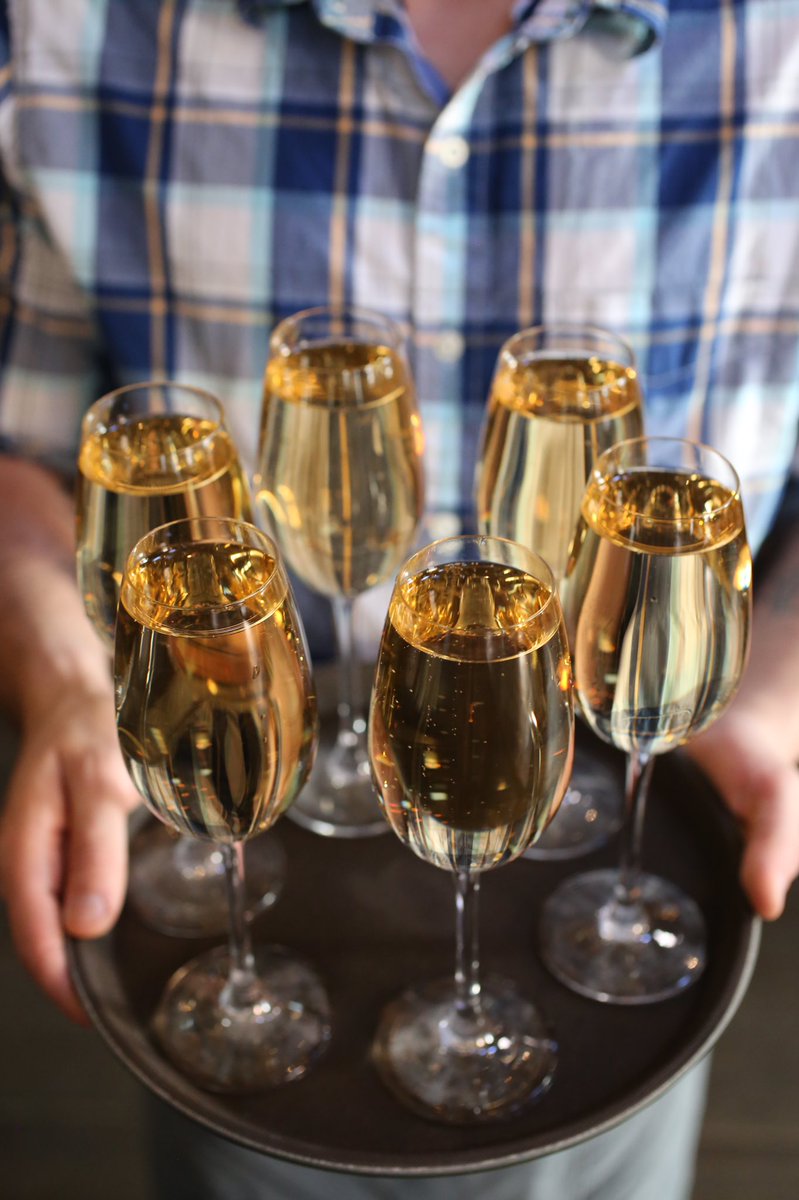boweryroad's tweet photo. Celebrate the season with us! 🥂 Christmas Eve &amp; Christmas Day enjoy a 3-Course Pre-Fixe Menu. New Year’s Eve, toast the new year with a la carte specials and start off 2023 with New Year’s Day Brunch, featuring all your Bowery Road favorites! @HyattUnionSqNYC @UnionSquareNY https://t.co/68NZMISfCD