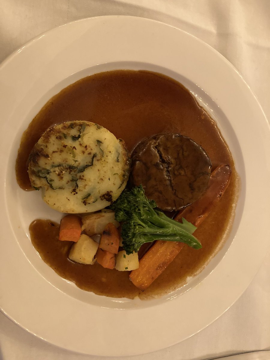 And we’re off in the lovely surroundings of Norton House Hotel for the #ELGConf. What more could you ask for?
Beautiful Christmas decorations ✅
Cuddly toy in your room ✅
Great food and company
✅