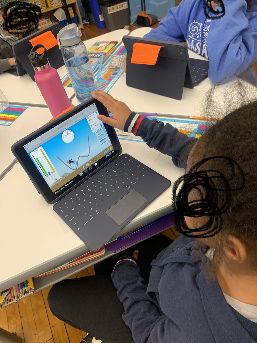 Ms. Kubat tweet media