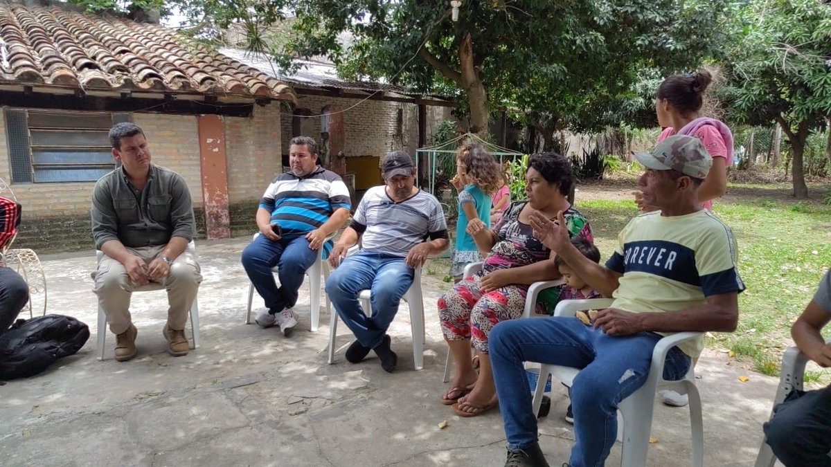 Cumpliendo con nuestra Labor legislativa recibí en la Oficina Parlamentaria a los pescadores de Paso de Patria donde en una amena reunión coordinamos gestiones y beneficios a favor de todos. Muchas gracias Queridos amigos por la confianza.

#CarlosESilva.
#DiputadoNacional