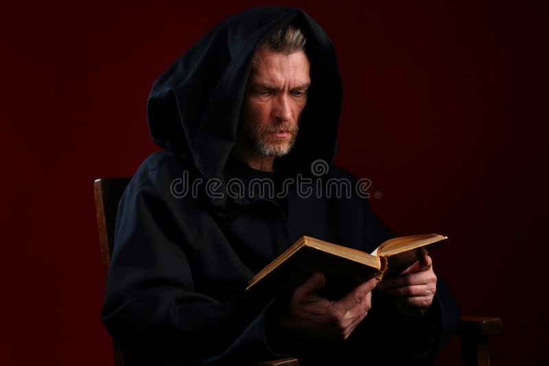danielmaelstrom's tweet photo. me in my sex thesaurus trying to decide what word a 1600s New England Puritan-born East Coast-dwelling leather-wearing fuckboy vampire would use for dick https://t.co/9Hn8c8DC3D