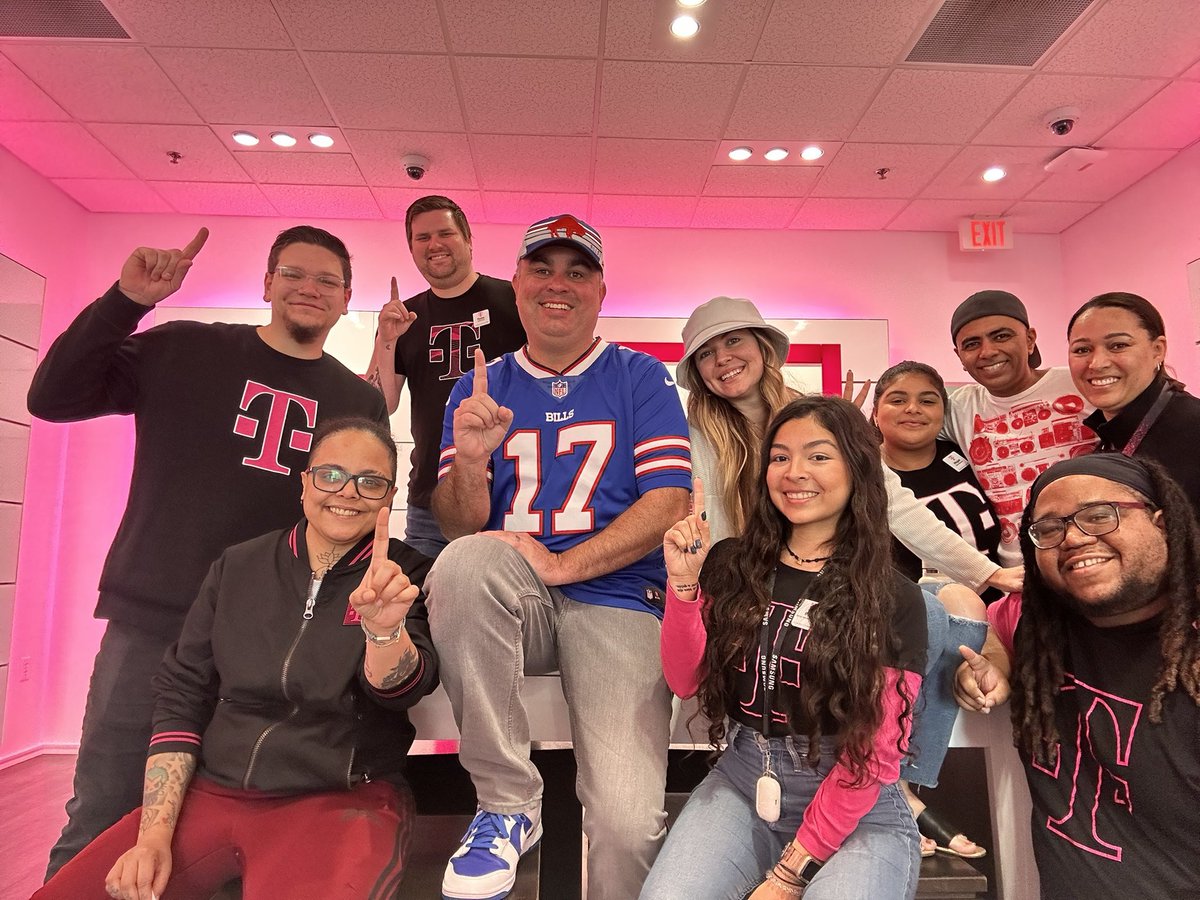 Mike Martinez tweet media