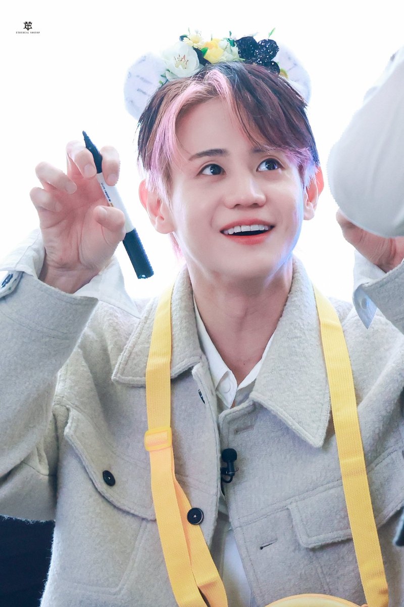 ethereal_yoseop's tweet photo. 221125 영등포 팬사 HQ

🐯

#요섭 #양요섭 #YANGYOSEOP
#하이라이트 #HIGHLIGHT https://t.co/pzmvZRexXU